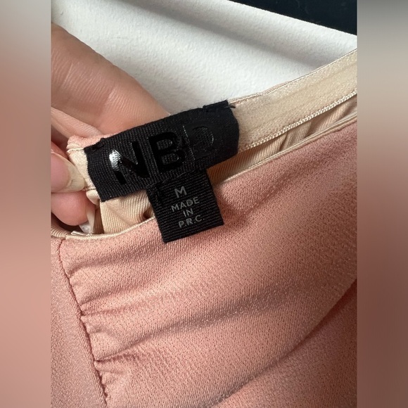 NBD x REVOLVE Blush Pink Coral Off Shoulder Short Sleeve Romper Medium - Picture 6 of 7